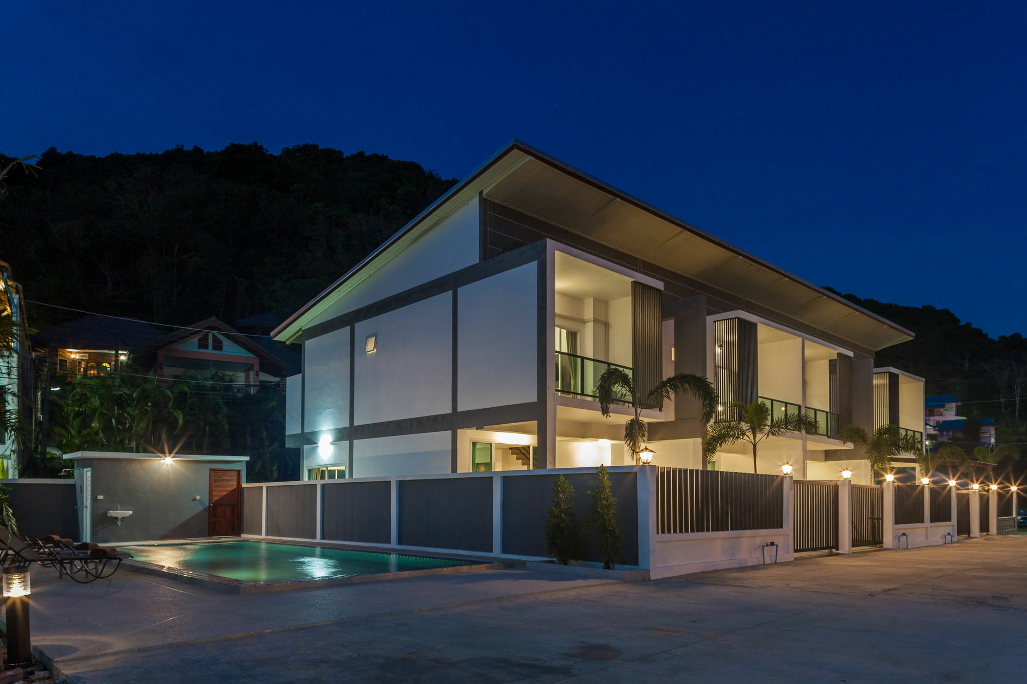 Kata Hill View Villas By Kata Sea View Villas Bagian luar foto