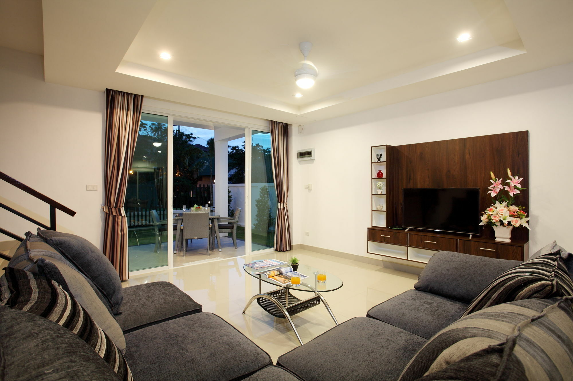 Kata Hill View Villas By Kata Sea View Villas Bagian luar foto